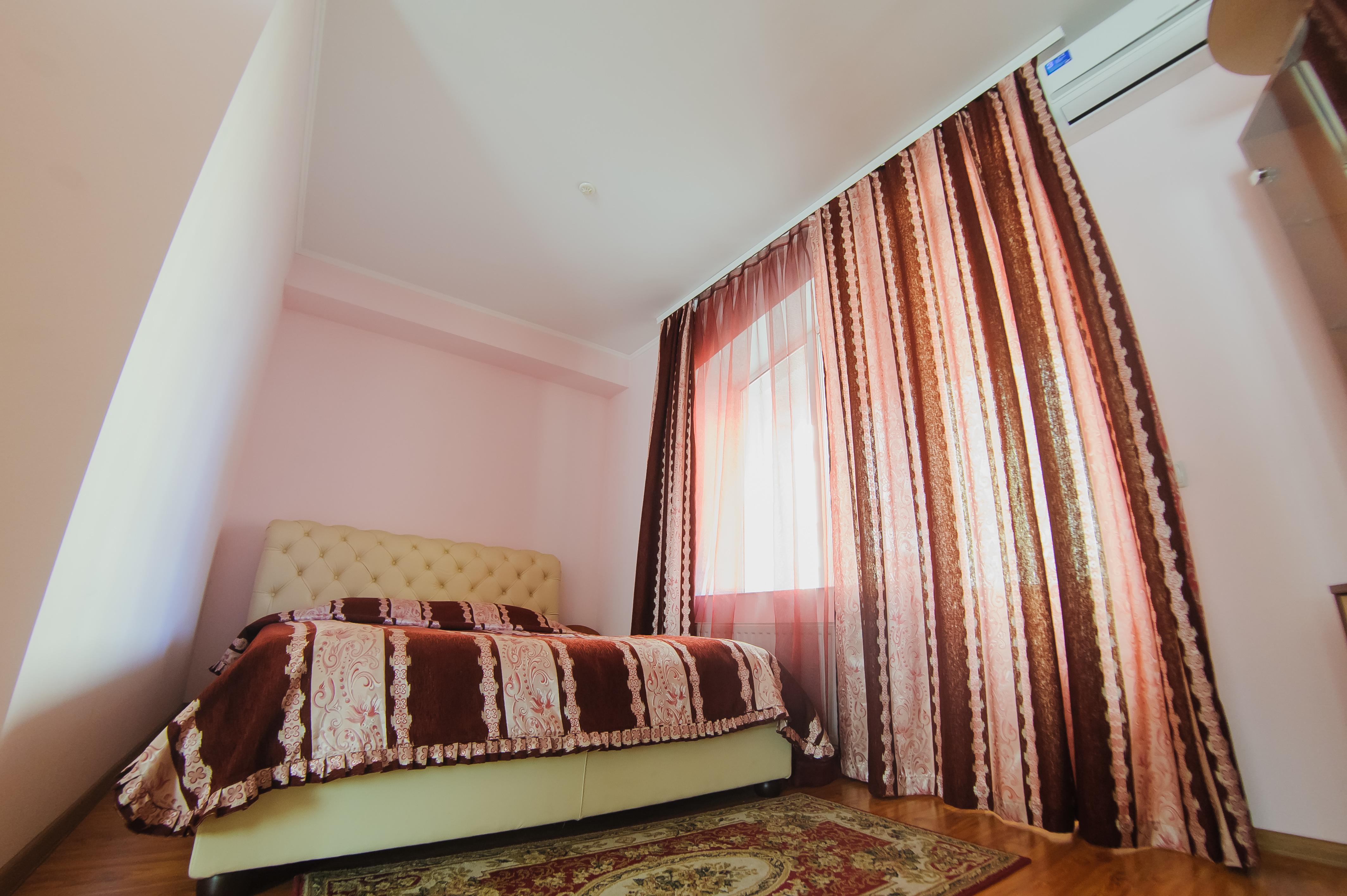 วิลลา อารุส Hotel คีชีเนา ภายนอก รูปภาพ